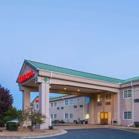 Ramada By Wyndham Strasburg - Shenandoah Valley Luaran gambar
