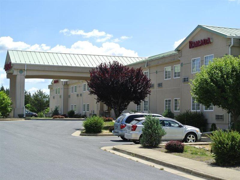 Ramada By Wyndham Strasburg - Shenandoah Valley Luaran gambar