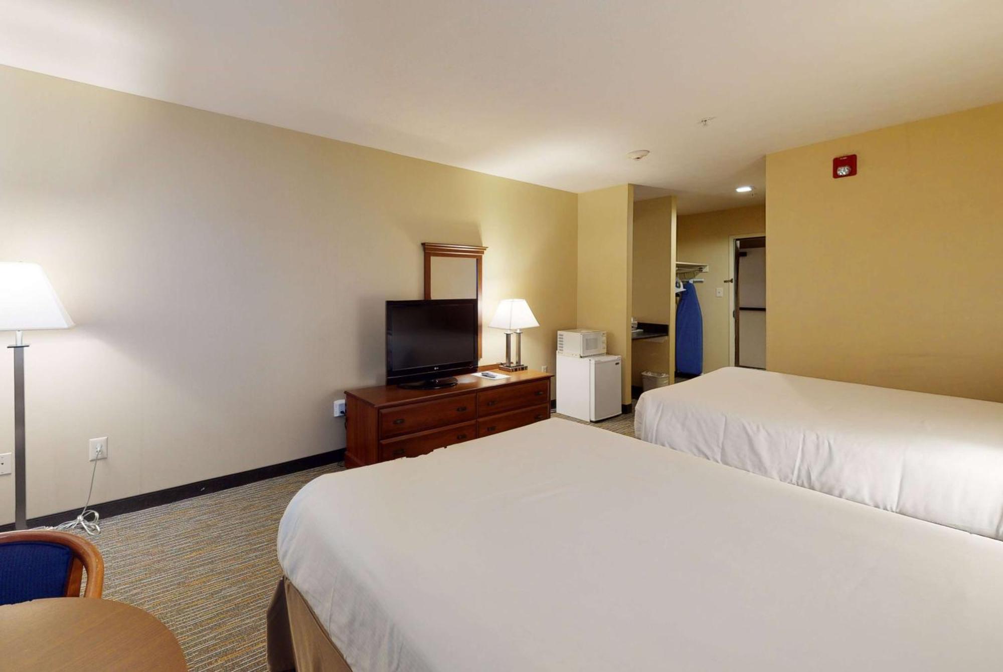 Ramada By Wyndham Strasburg - Shenandoah Valley Luaran gambar